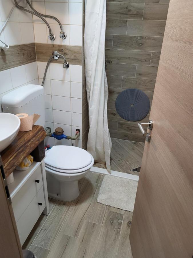 Studio Apartman Tamai Kutina Extérieur photo