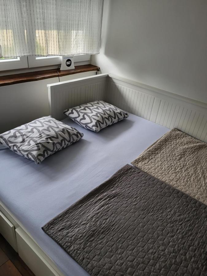 Studio Apartman Tamai Kutina Extérieur photo